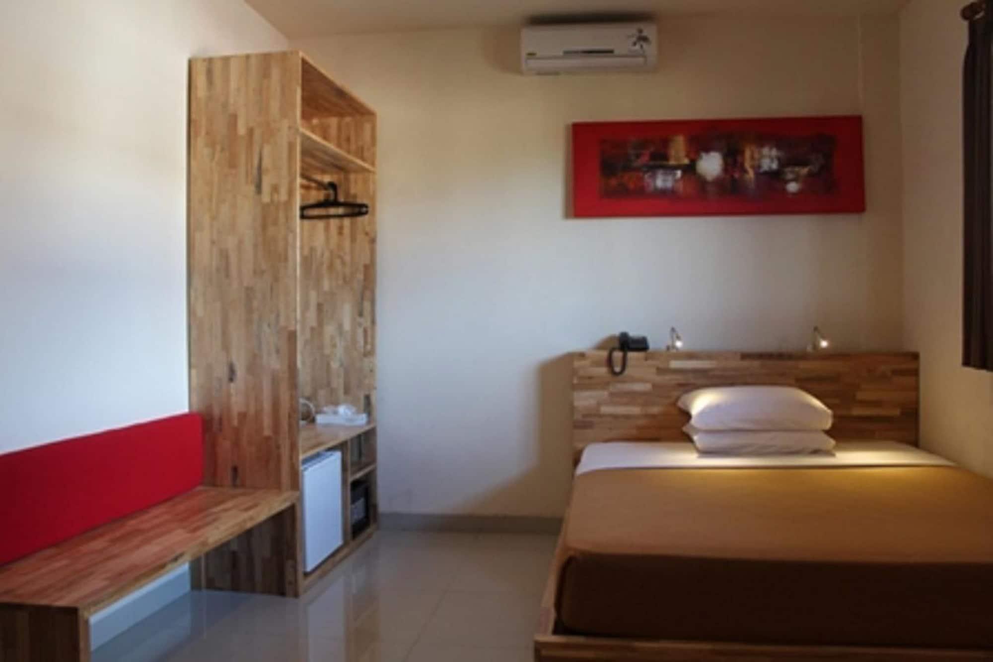 Hotel Karthi Kuta Kuta Lombok Kültér fotó
