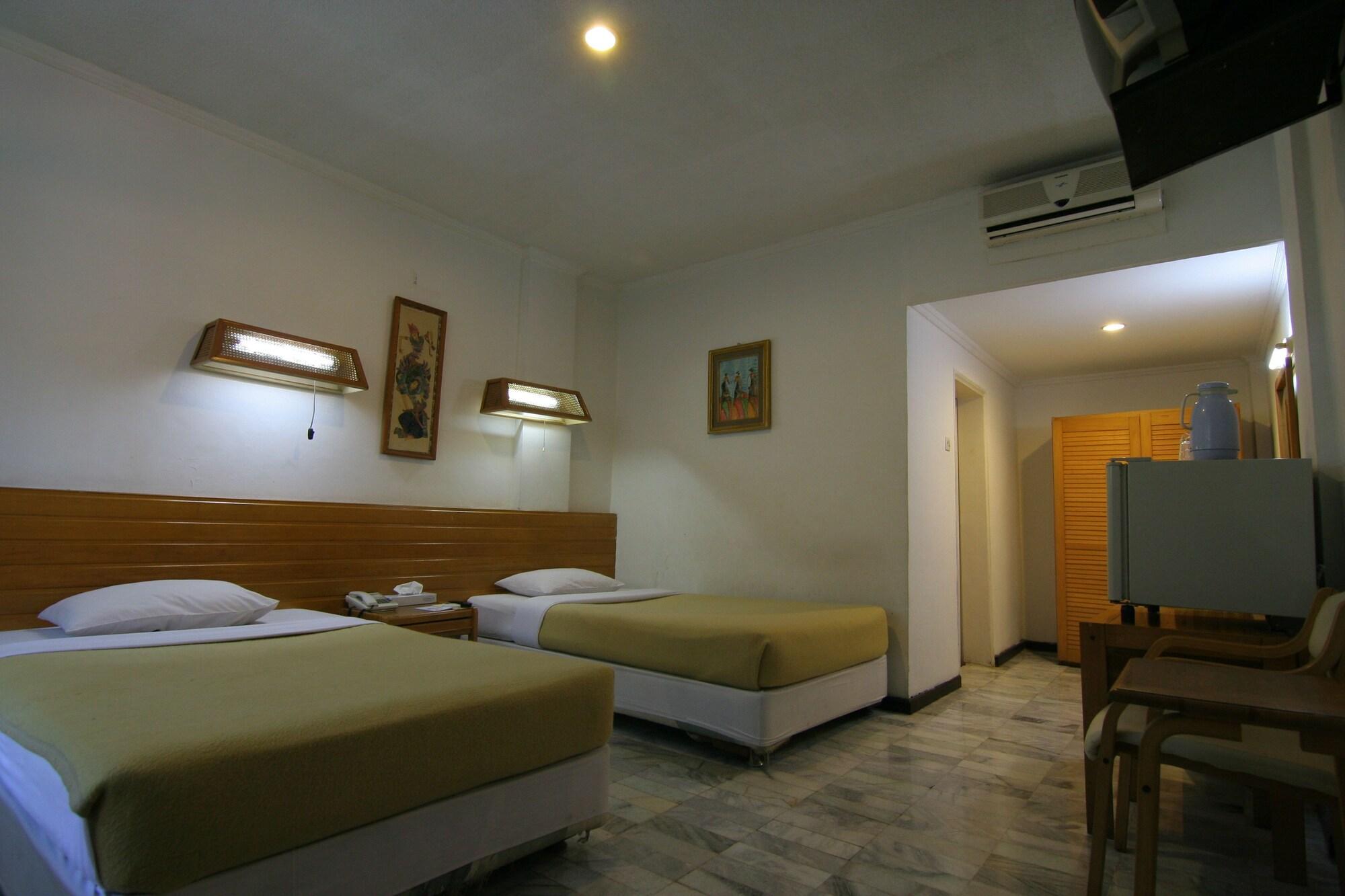 Hotel Karthi Kuta Kuta Lombok Kültér fotó
