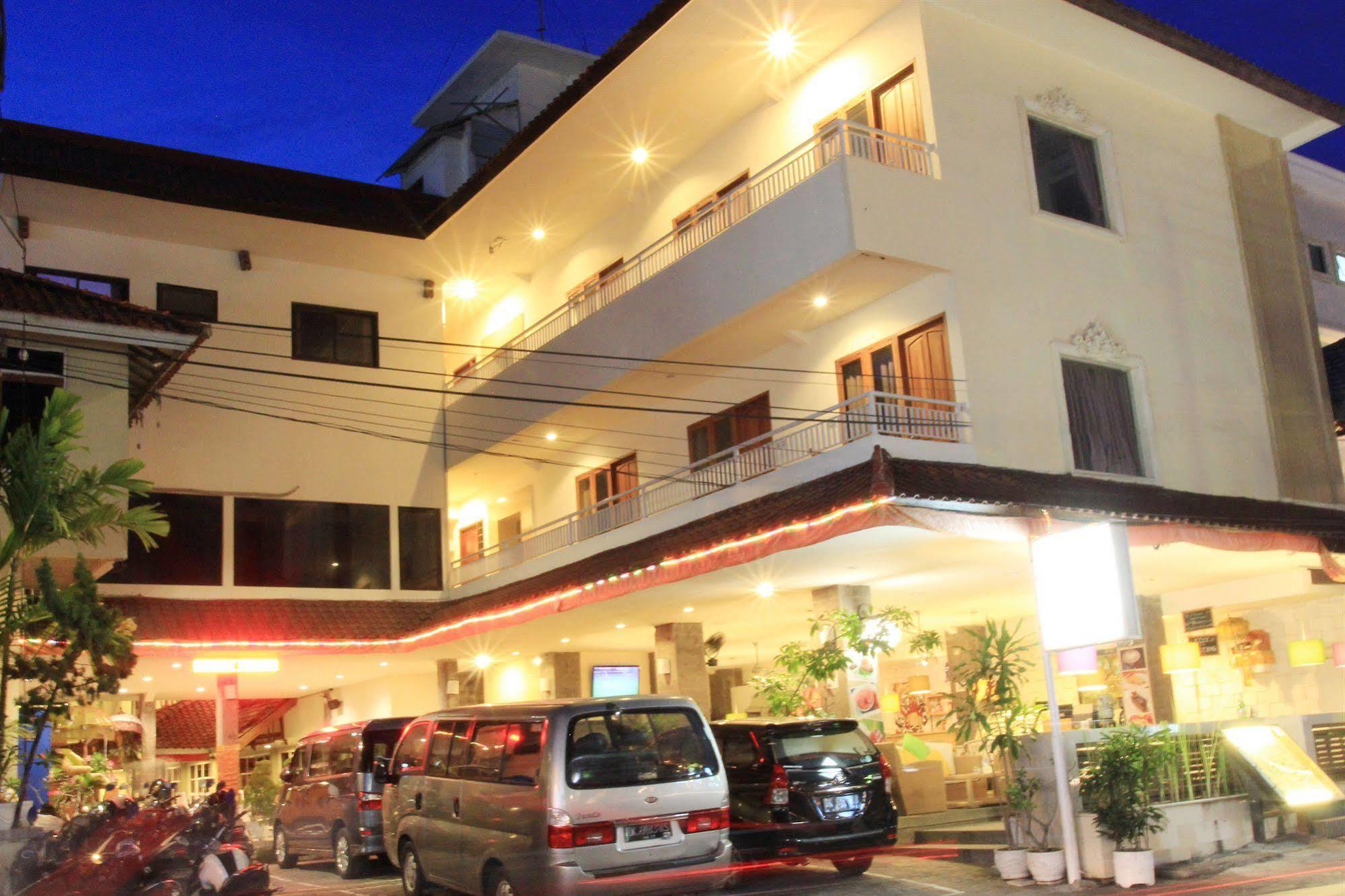 Hotel Karthi Kuta Kuta Lombok Kültér fotó